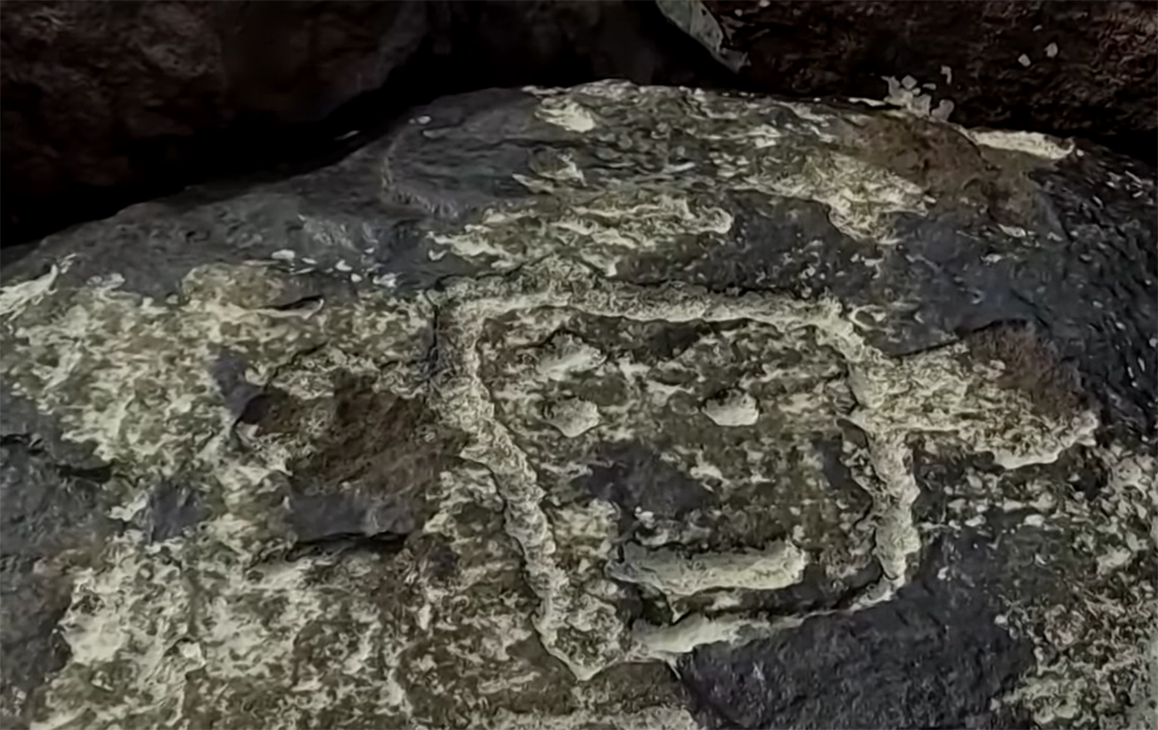 В Амазонке обнаружили древние рисунки на камнях с человеческими лицами: им 2000 лет